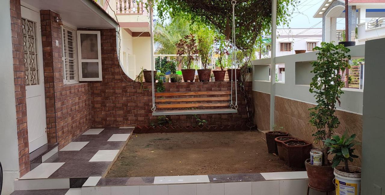 "Go Desert" Homestay Бхудж Экстерьер фото